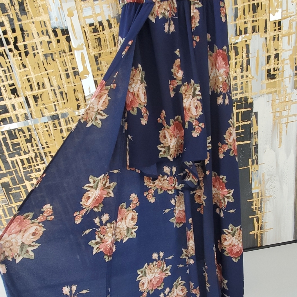 Dress - Picture 2 of 4